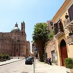 Alle Absidi Della Cattedrale